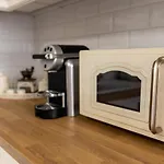 Chillinn La Maison إغير