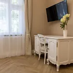 Chillinn La Maison بيت ضيافة 4*