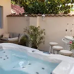 بيت ضيافة Chillinn La Maison 4*