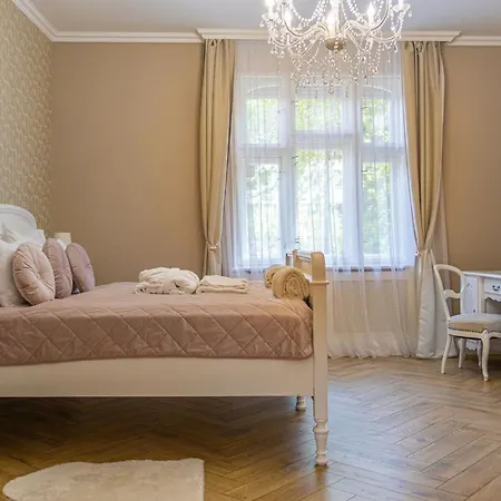 Gæstehus Chillinn La Maison Eger