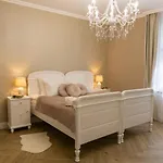 Chillinn La Maison 4*