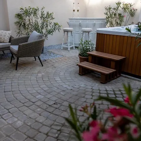 Chillinn La Maison Эгер