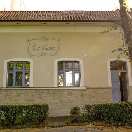 Chillinn La Maison 埃格尔